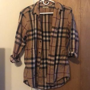 MEN’S Medium Burberry Brit Button up
